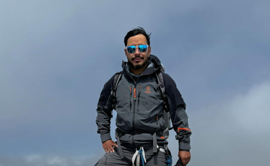 कार्सटेन्ज पिरामिड आरोहण गरेर फर्किए निर्मल पुर्जा