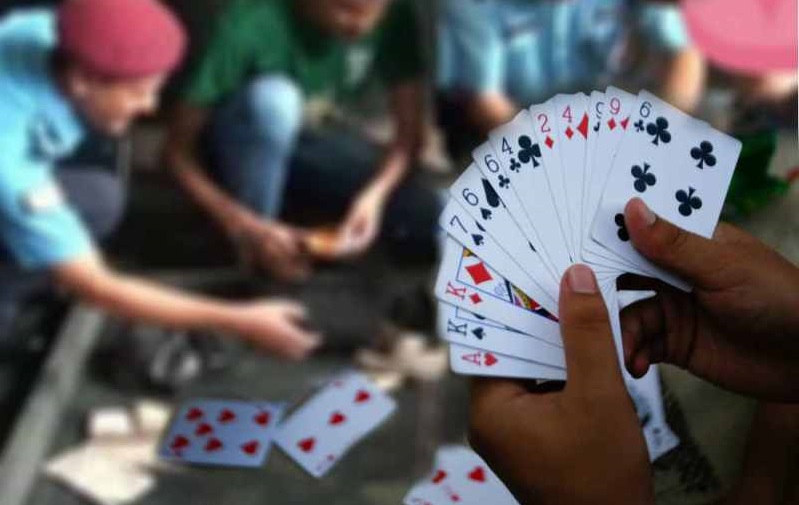 दाङमा जुवाको खालबाट ७ जना पक्राउ