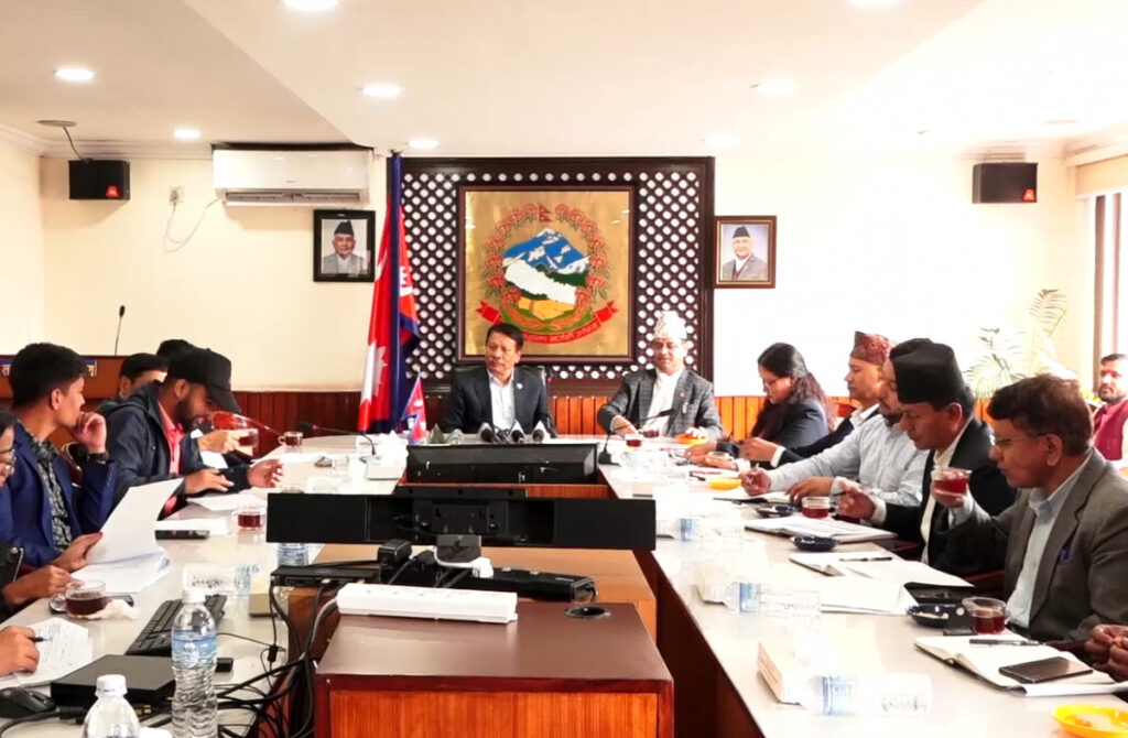 सरकारले सय दिनमा सम्पन्न गर्‍यो २६ वटा प्रशासकीय भवन, ४० वटा झोलुंगे पुल