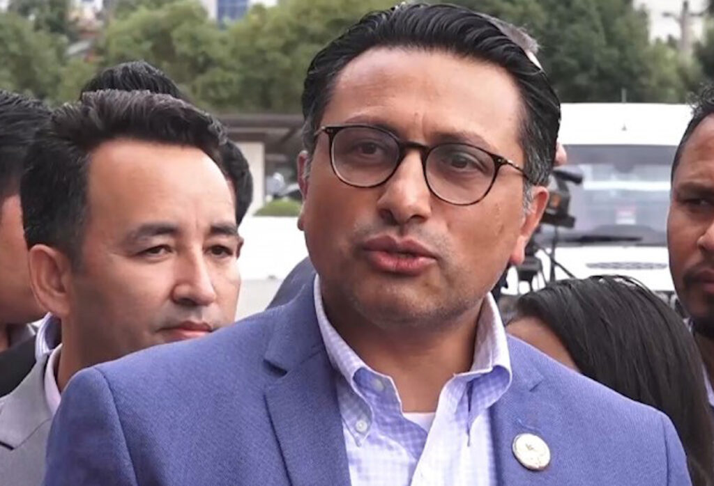 स्वर्णिमको प्रश्न– रविलाई दालभात खुवाउन पोखरा ल्याइएको हो ?