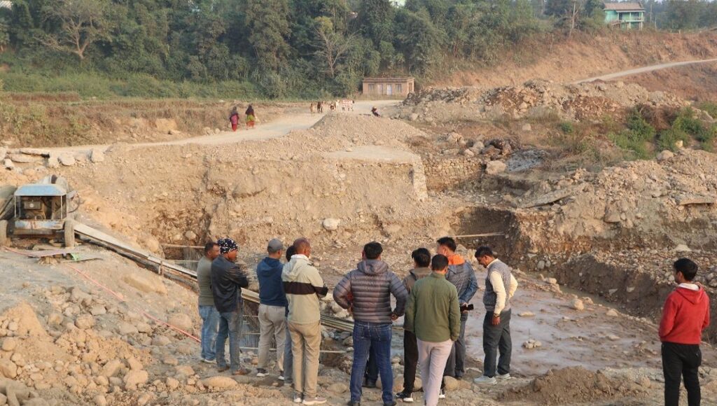 पश्चिम दाङ जोड्ने सडक निर्माण सुरु