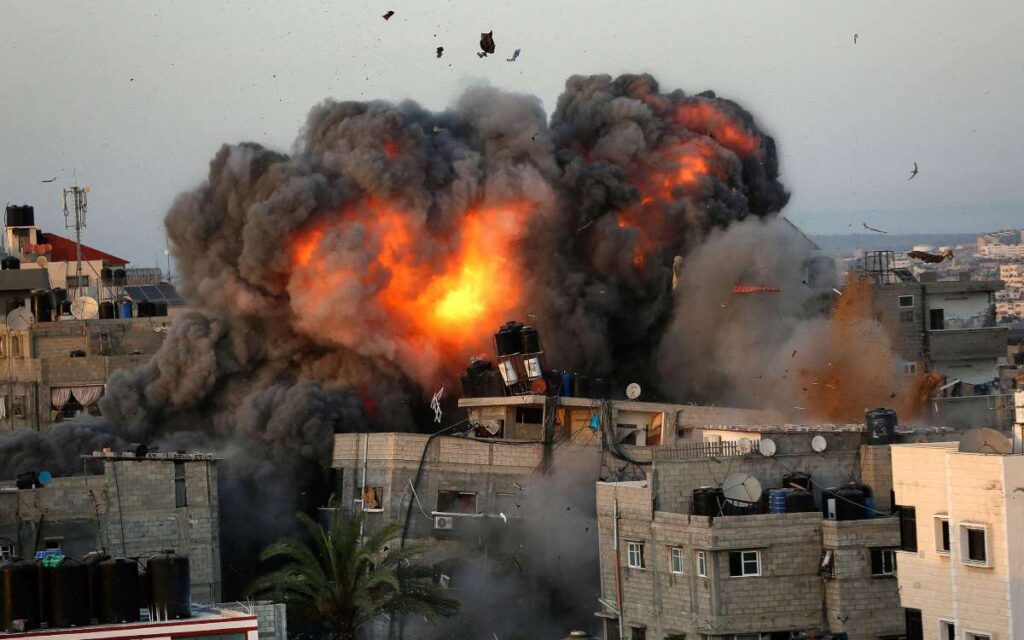 गाजामा इजरायली आक्रमणः एक लाख भन्दा बढी घाइते