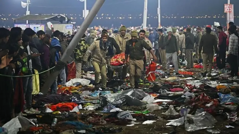 भारतको प्रयागराज कुम्भ मेलामा भागदौड, केही मानिसको मृत्यु भएको आशंका