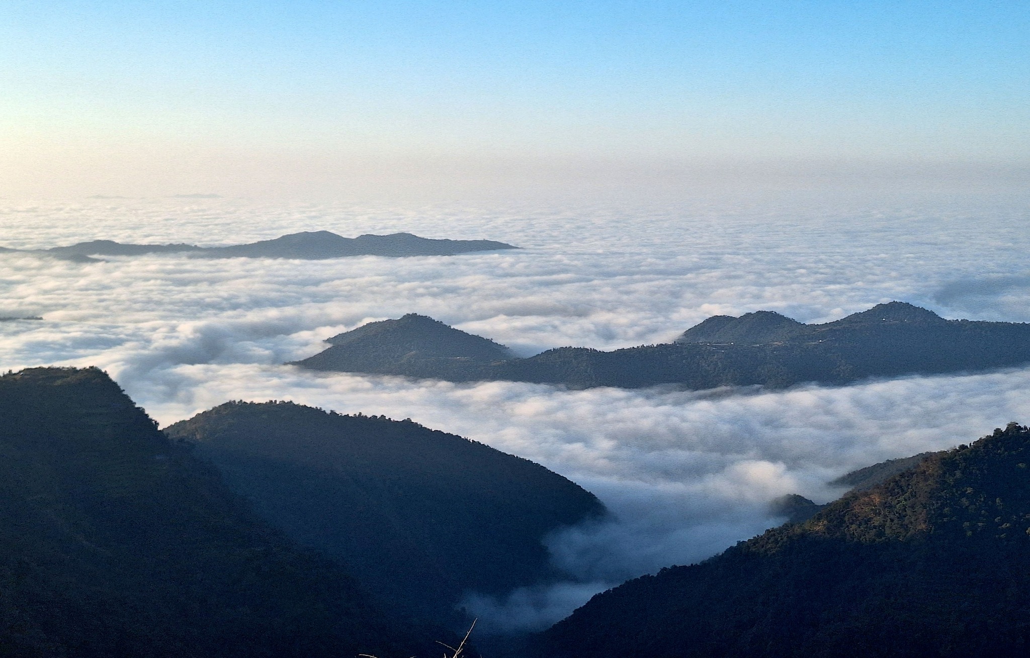 यस्तो रहनेछ आज दिनभरको मौसम