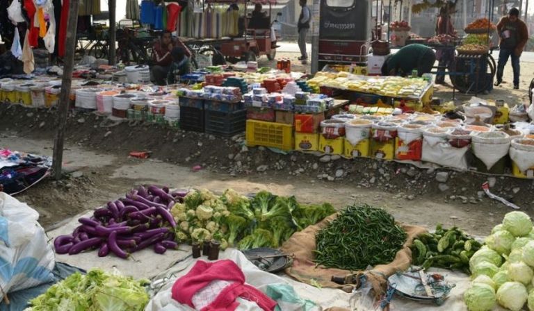 स्थानीय उत्पादनको बजारीकरण गर्न हाटबजार