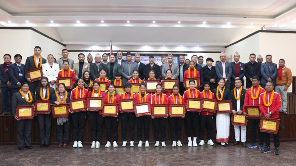 अन्तर्राष्ट्रिय पदक विजेता खेलाडीलाई प्रधानमन्त्री ओलीद्वारा पुरस्कार प्रदान