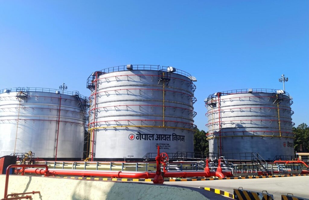 पेट्रोलियम पाइपलाइनबाट आयात सुरु