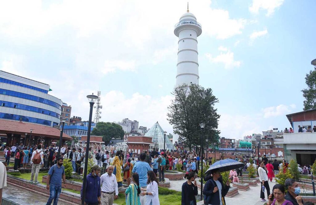 धरहरा अवलोकनको समय बढाइयो, तीन महिना नपुग्दै डेढ करोड भन्दा बढी राजस्व उठ्यो