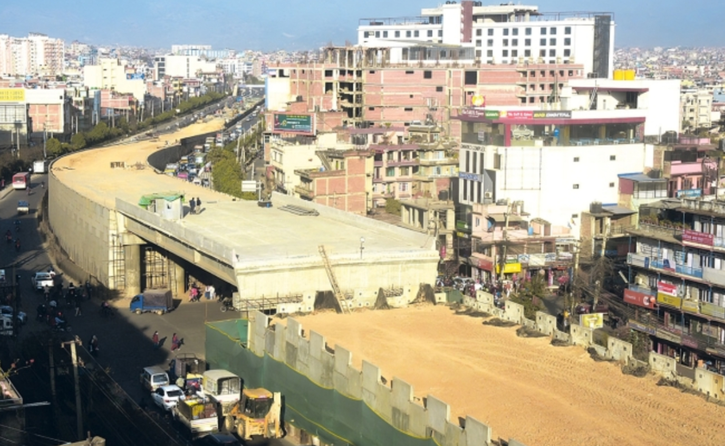 किन रोकियो ग्वार्को फ्लाइओभर निर्माणको काम ?