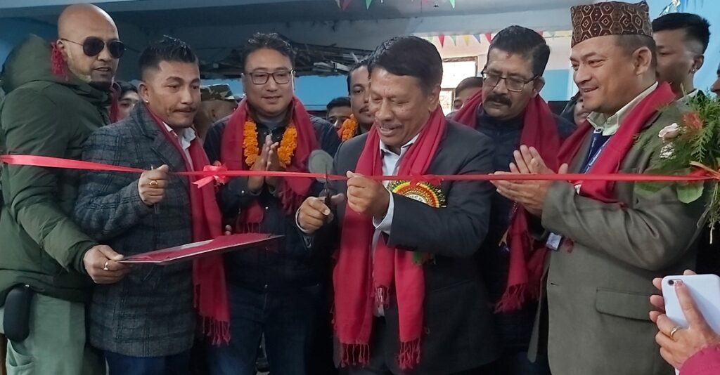 खाजा खर्च कटाएर पुस्तकालय पुनर्निर्माण