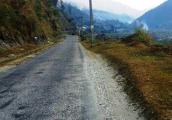 स्तरोन्नति गर्न फाखेल–हुमाने सडक बन्द