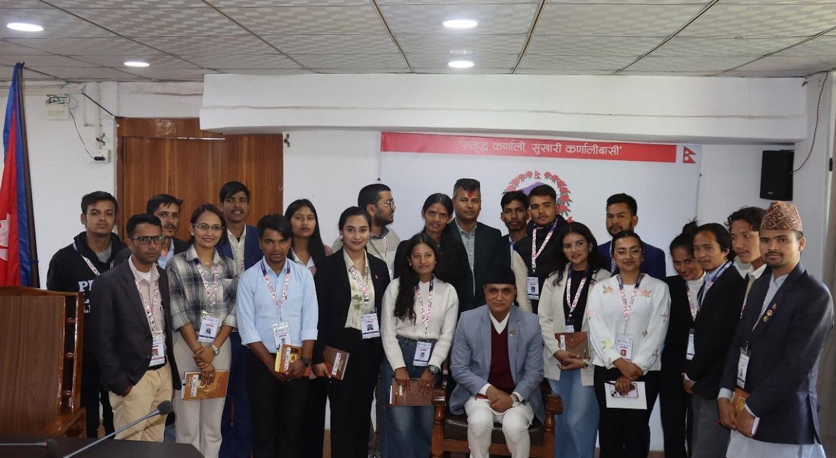 समाज बदल्न उपदेश दिनेले आफैँ बदलिनुपर्छः मुख्यमन्त्री कँडेल