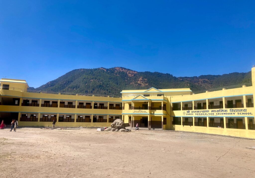 मकवानपुर जिल्लामा उच्च प्रभाव सामुदायिक विकास परियोजना उद्घाटन