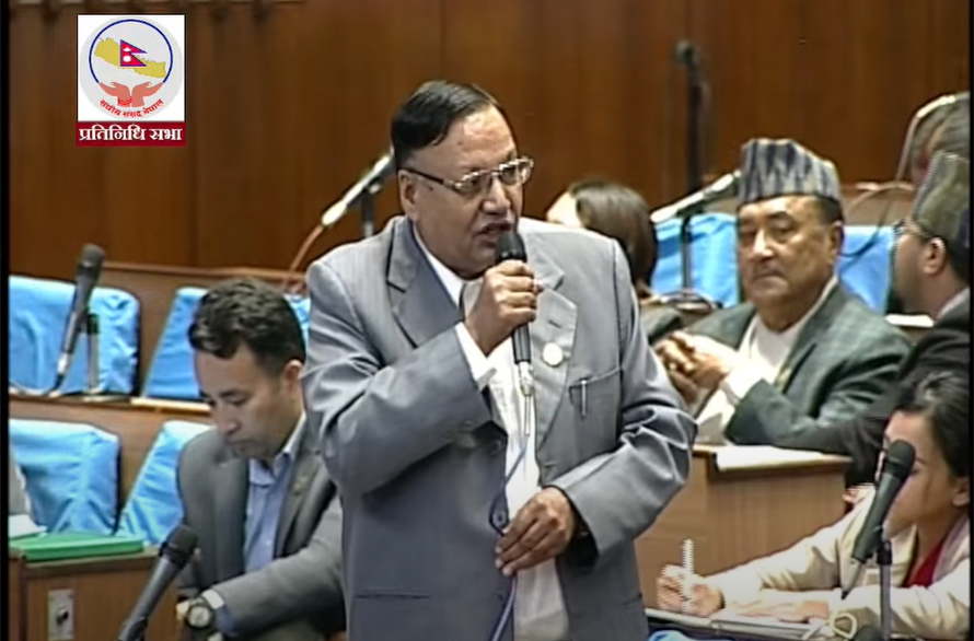 हातमा हत्कडी र नेल लगाएर नेपालीलाई फिर्ता गर्नु मानवअधिकार विपरीत ; सांसद पौडेल