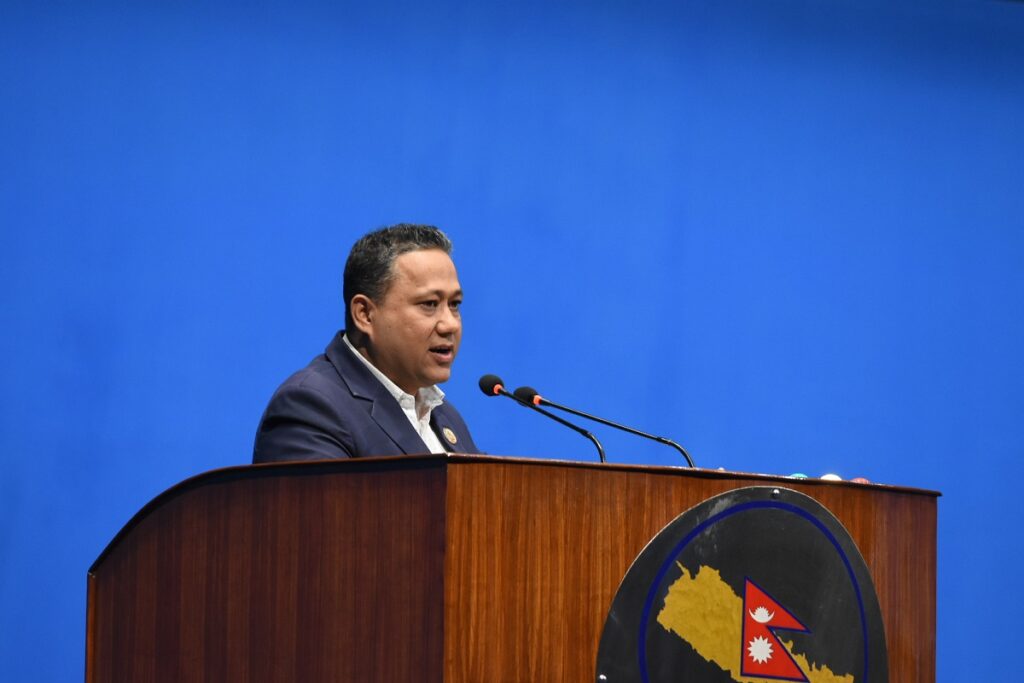 संसदमा रास्वपाको प्रश्न ; के प्रधानमन्त्री पनि हिटलर बन्दै हो ?