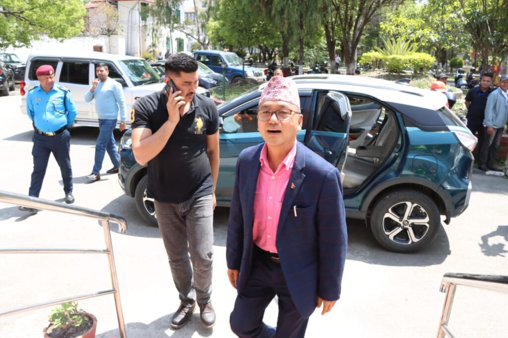 लिङ्देनसहित राप्रपा सांसदहरू सिंहदरबारबाट गिरफ्तार