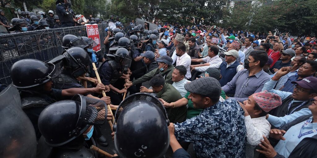घाइते ६२ शिक्षक–कर्मचारीमध्ये १२ को अवस्था ‘चिन्ताजनक’ : शिक्षक महासंघ