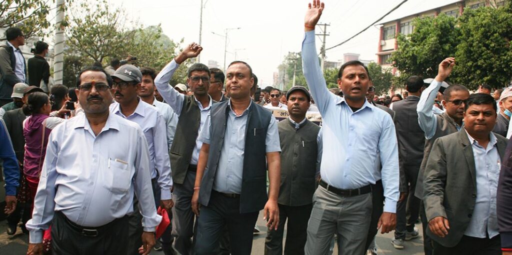 आन्दोलनरत शिक्षकहरूलाई वार्ताका लागि सरकारले फेरि बोलायो