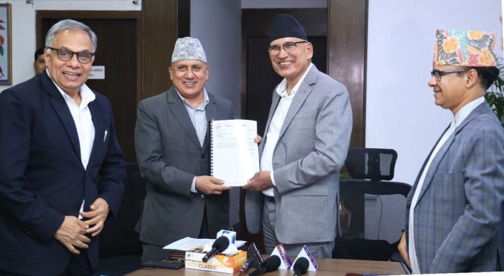 रुग्ण आयोजनामा बजेट कटौती गर्न अर्थ मन्त्रालयलाई योजना आयोगको सुझाव