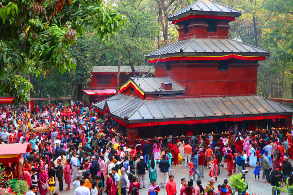 चैते दसैँमा बागलुङ कालिकामा भक्तजनको भिड