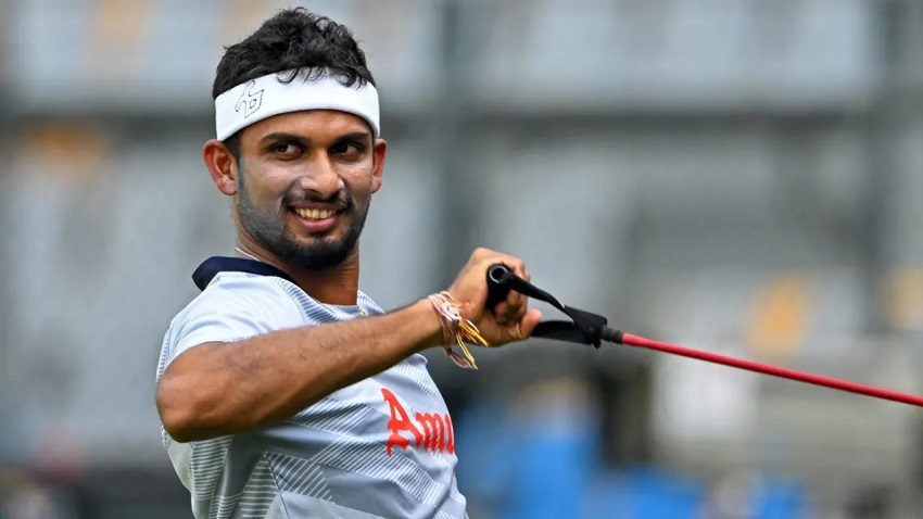 गुजरातले घाइते फिलिप्सको ठाउँमा शनाकालाई अनुबन्ध गर्‍यो