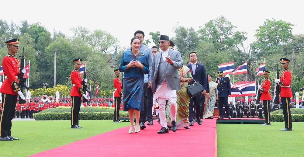 प्रधानमन्त्री ओली र थाइल्याण्डका प्रधानमन्त्री शिनावात्राबीच भेटवार्ता