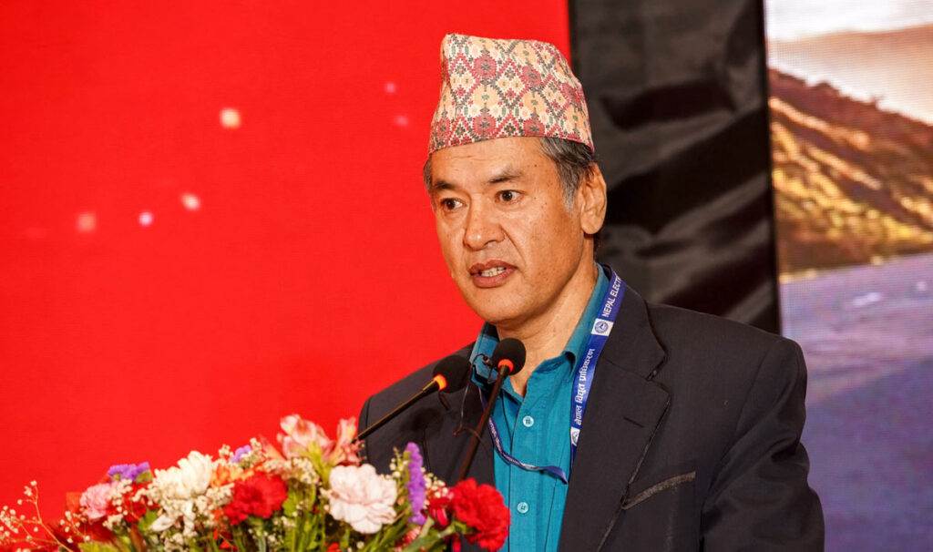 लोडसेडिङ हटाउन प्राधिकरण सक्षम, हल्लाको पछि नलाग्नू ; हितेन्द्रदेव