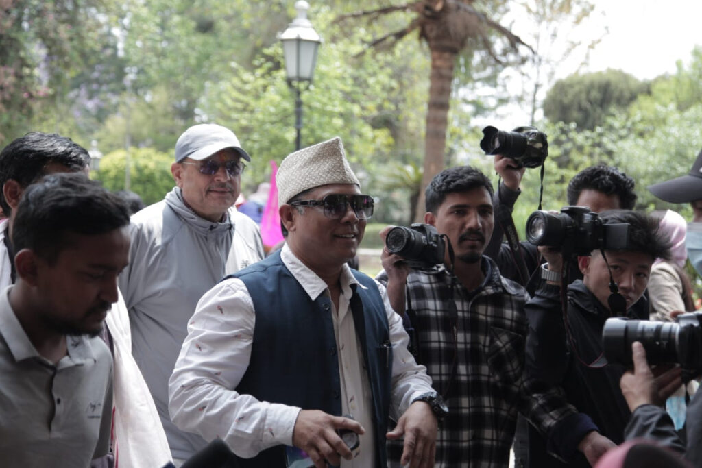 रेशमलाई रिहा गर्न सर्वोच्चको पत्र ,पत्र लेख्ने कर्मचारी महिमानसिंह विष्ट हिरासतमा