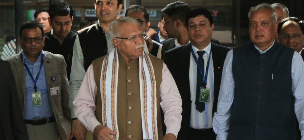 काठमाडौँ आइपुगे भारतका विद्युत्मन्त्री