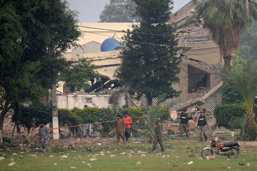 भारत पाकिस्तानको द्वन्द्व : चपेटामा नागरिक, तस्वीरहरू