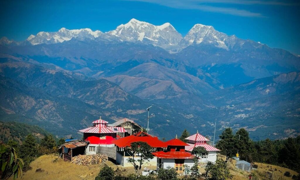 ‘गेट वे टु एभरेष्ट’: स्पार्क कारको आयोजनामा सोलुखुम्बुको गौरी टापमा तेस्रो स्पार्क एड्भेञ्चर