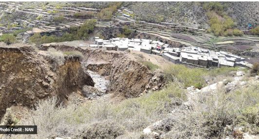 हुम्लाको तिल गाउँमा लेदोयुक्त पहिरो, दर्जनौँ स्थानीय विस्थापित, घर र जलविद्युतमा क्षति