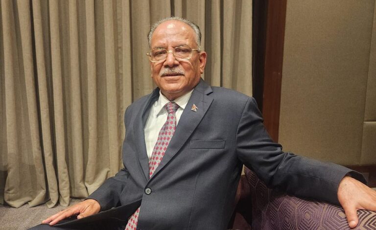 प्रचण्ड बाथरुममा चिप्लिएर सामान्य घाइते, फर्किएर नियमित काममा