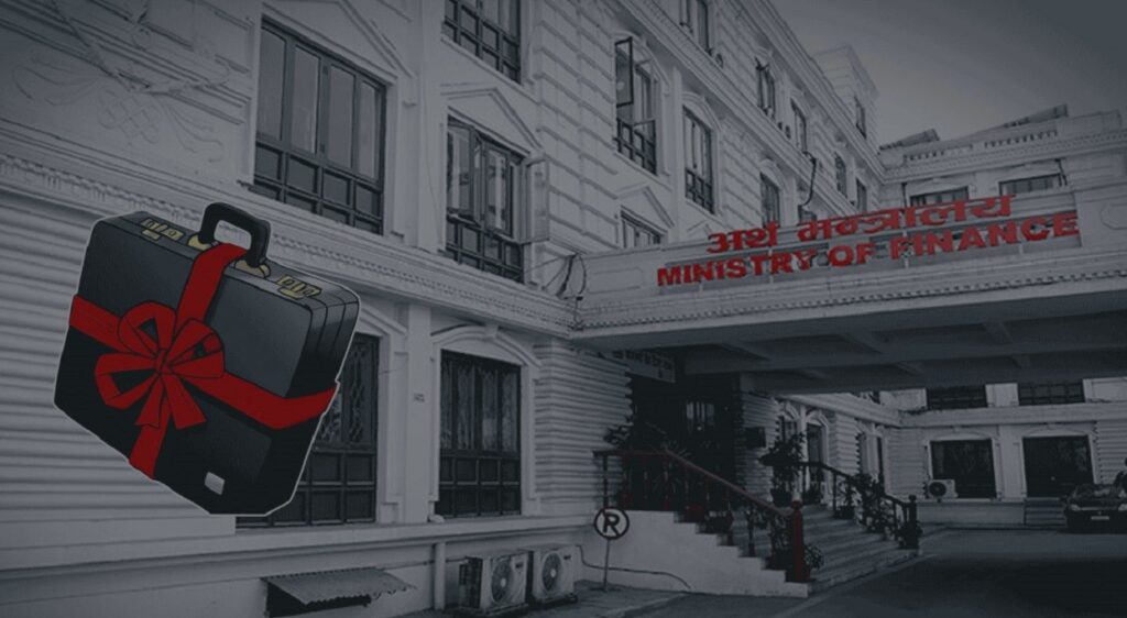 बजेट खर्चमा सरकार चुक्दै, ऋणको दायित्व बढ्दो