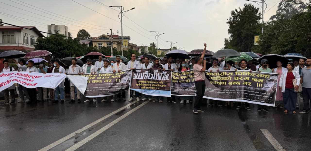 आवासीय चिकित्सकले स्वीकारेनन् सरकारसँगको सम्झौता, आन्दोलन जारी राख्ने