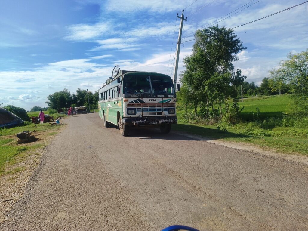 हुलाकी सडकले सुगम बन्यो नरैनापुर