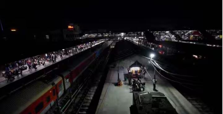 पाकिस्तानद्वारा जम्मु एयरपोर्टमा ड्रोन हमला, भारतीय सेना जवाफी कारबाहीमा