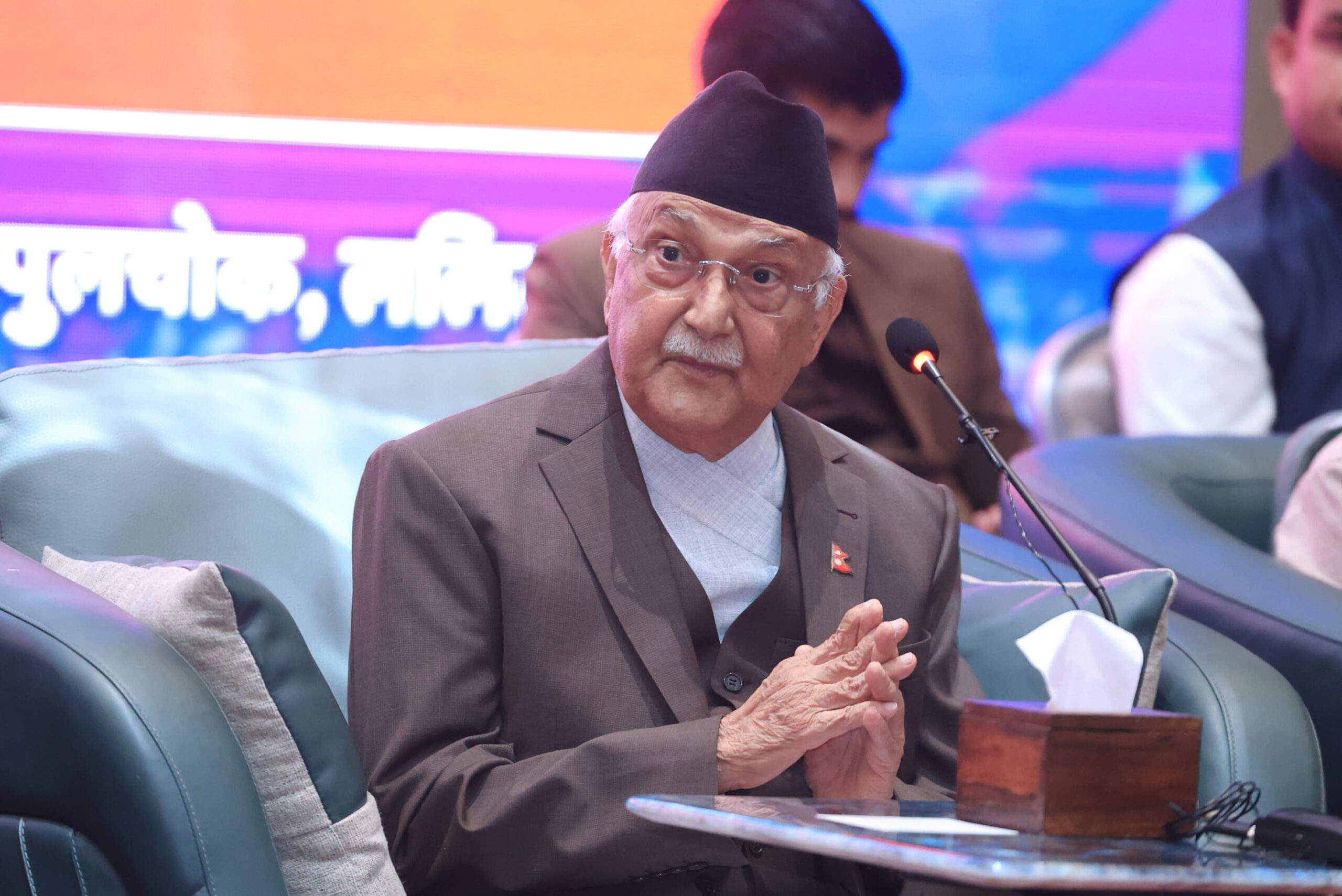 प्रधानमन्त्रीको दाबी-यस वर्ष ४.५ अर्बको विद्युत् विदेश निर्यात भयो