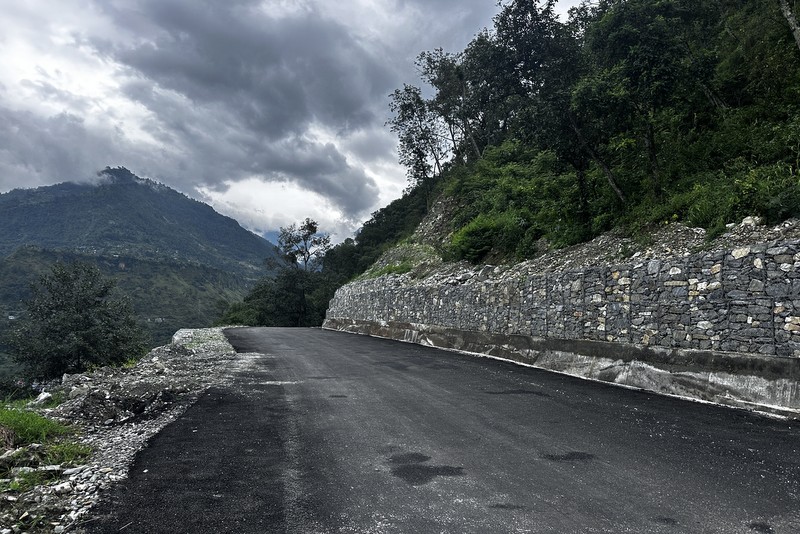 तीन करोड खर्चेर बागलुङ-बेनी सडक मर्मत