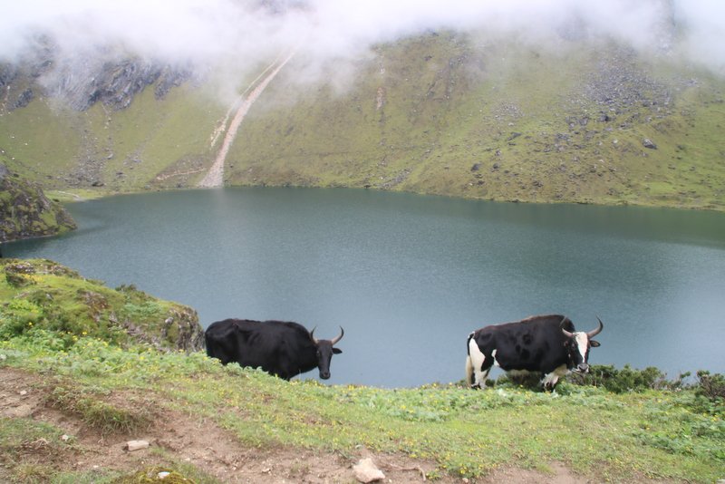 मौसमअनुसार परिवर्तन हुने ‘छ्यो थाङ्गी छ्यो’ पोखरी