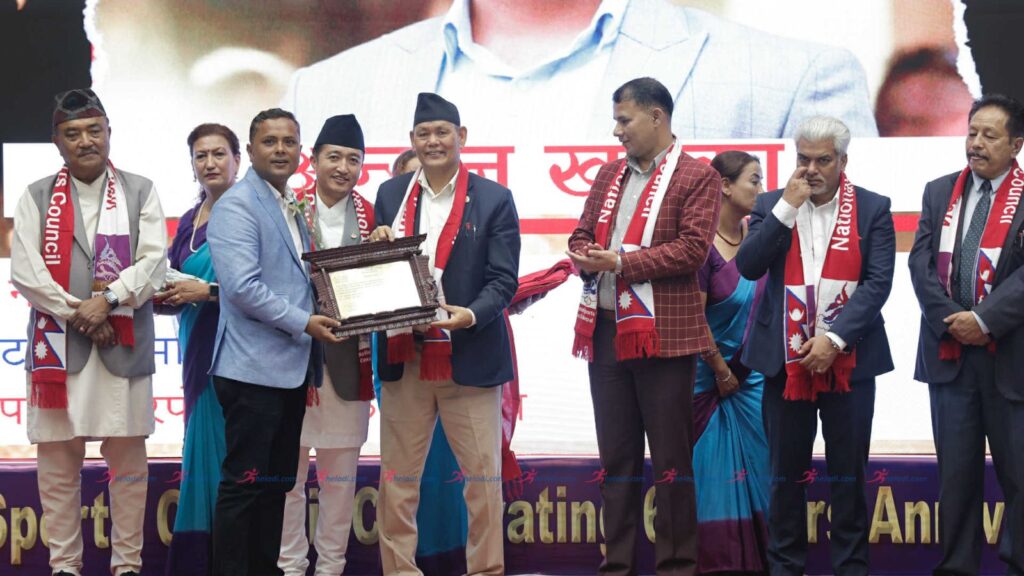 खेल पत्रकार खड्का सम्मानित