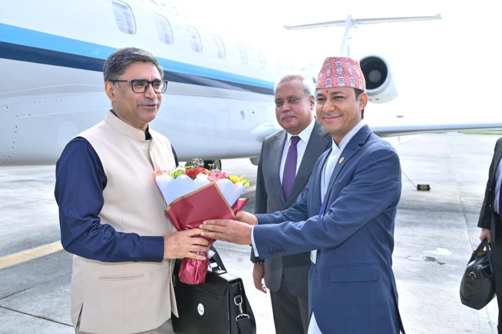 भारतीय विदेश सचिव मिश्री काठमाडौंमा, प्रधानमन्त्री ओलीलाई भारत भ्रमणको निम्ता हस्तान्तरण गर्ने