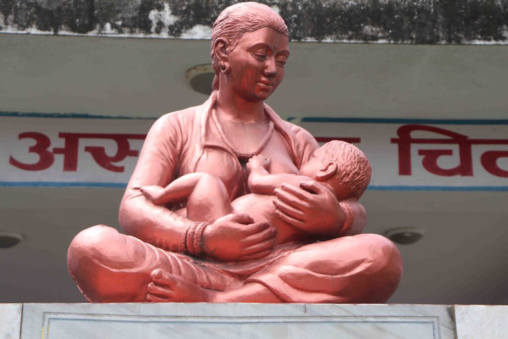 स्तनपान प्रवर्द्धन गर्दै भरतपुर अस्पताल
