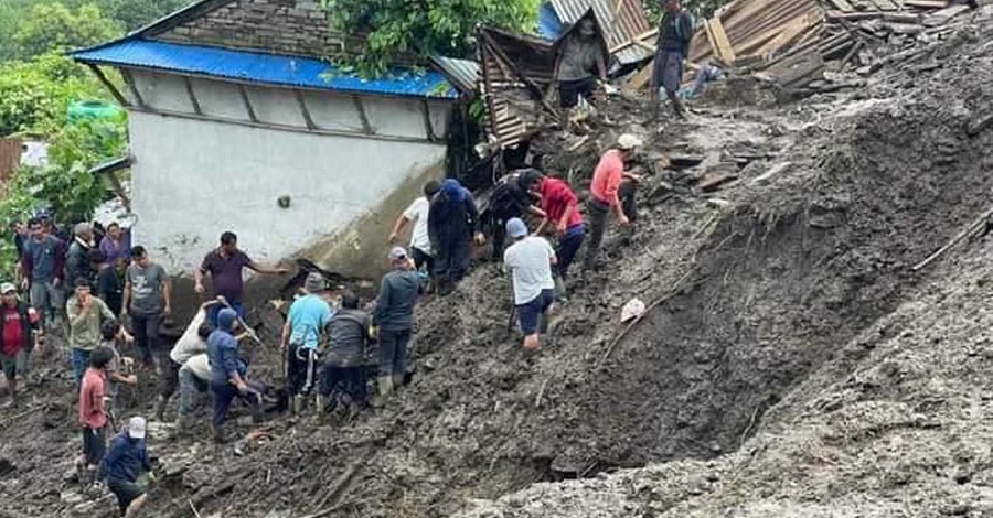 बाजुराको तलगाउँ पहिरोको जोखिममा