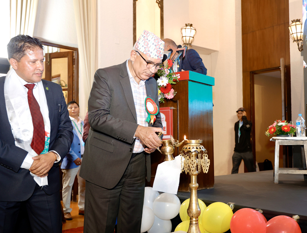 लगानीको वातावरण सिर्जना गर्न सरकार लागिरहेको छः उपप्रधानमन्त्री पौडेल