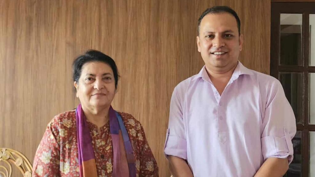 पूर्वराष्ट्रपति भण्डारी र रास्वपा प्रवक्ता झाबीच भेट, भण्डारीले भनिन्- ‘रविमाथि जे भइरहेको छ, म सन्तुष्ट छैन’