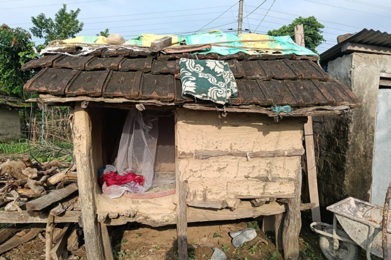 कृष्णपुरमा छाउगोठ भत्काउने अभियान