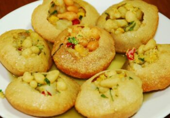 पानीपुरी र चटपटे बेच्नेको अनुगमन गर्दै महानगर