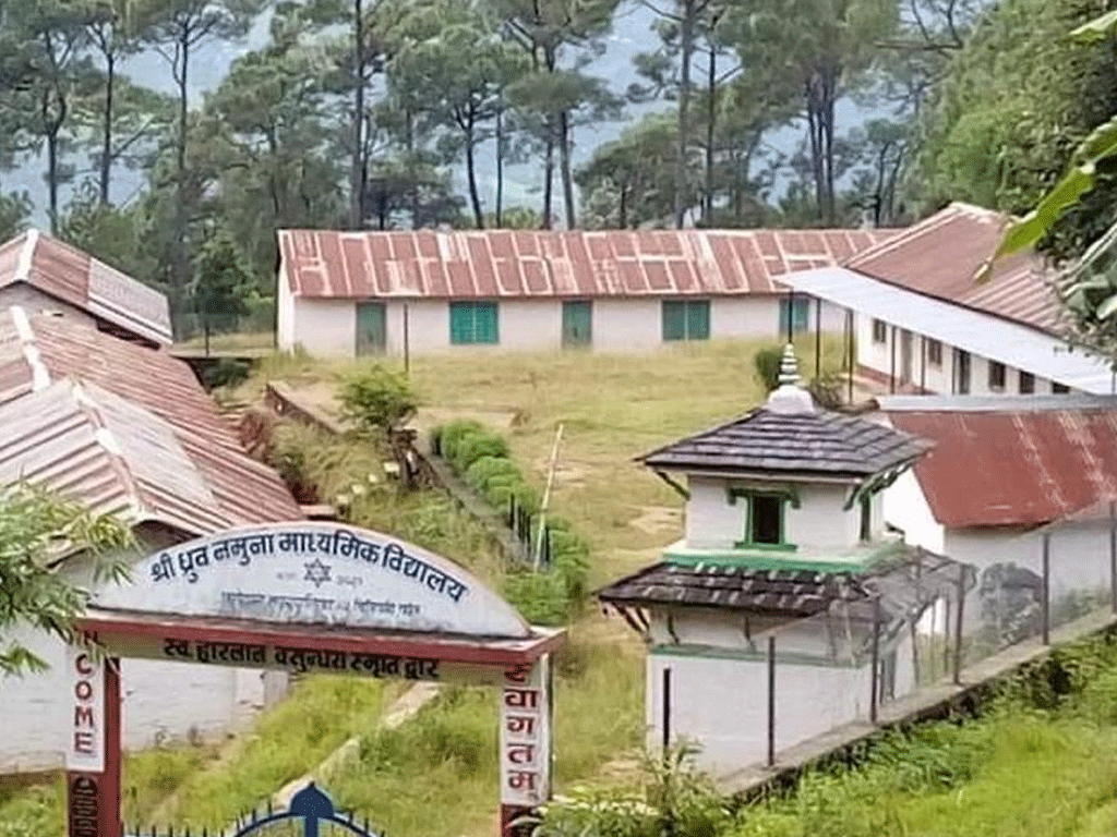 पर्वतका ३१ विद्यालय विद्यार्थीविहीन, रित्तो विद्यालय रुँग्दै शिक्षक