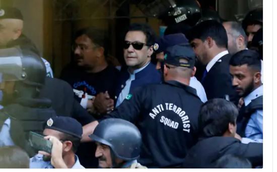 इमरान खान पक्राउ परेको दुई वर्ष पूरा, रावलपिण्डिमा प्रदर्शनमा रोक